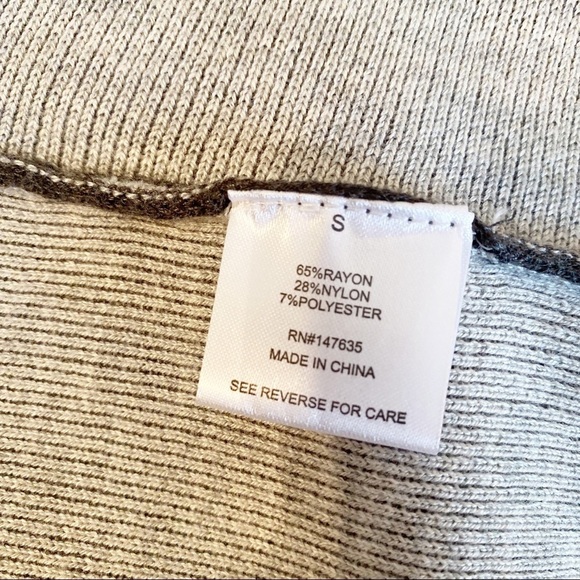 Romeo & Juliet Couture Waterfall Gray Cardigan - S - Picture 5 of 9